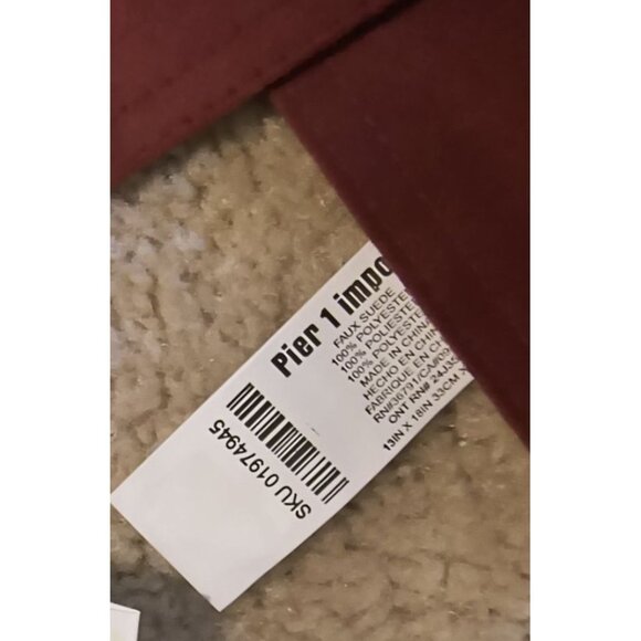 Pier 1 Faux Suede Burgundy Set Of 6 Placemats & Napkins - Picture 4 of 4